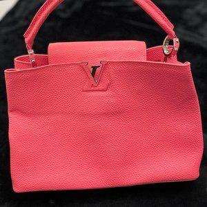 LOUIS VUITTON Taurillon Capucines MM Hibiscus Flamingo